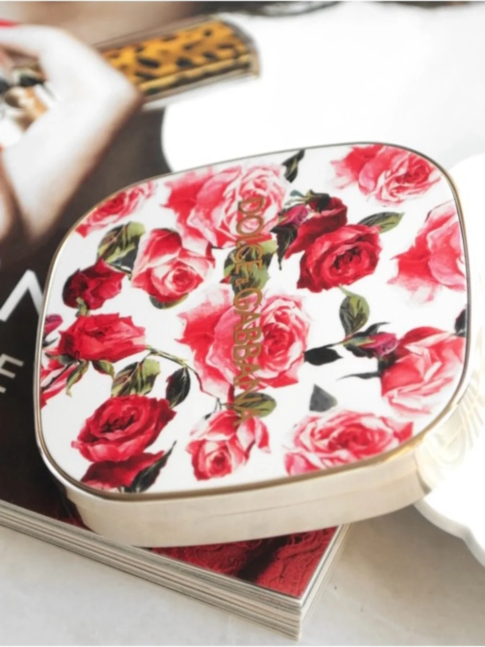 Dolce & Gabbana Blush of Roses Cheek Powder – 500 Apricot